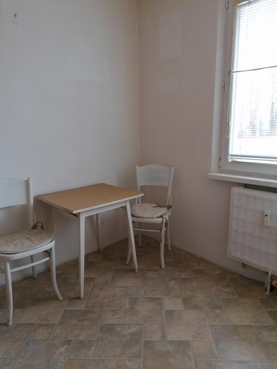 Na predaj 1-izbový byt na ul. Hviezdoslavova v Komárne Okres Komárno LRo-PN-1470