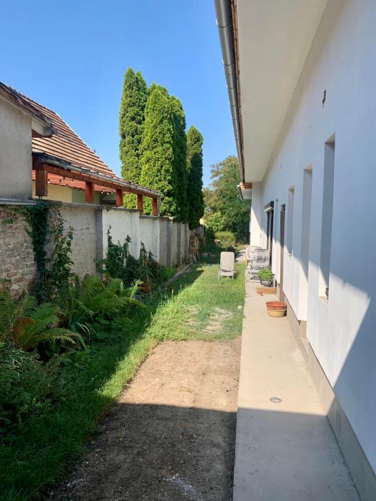 Eladó 3 lakásos ház Esztergomban Kerület Maďarsko NCS-PN-887