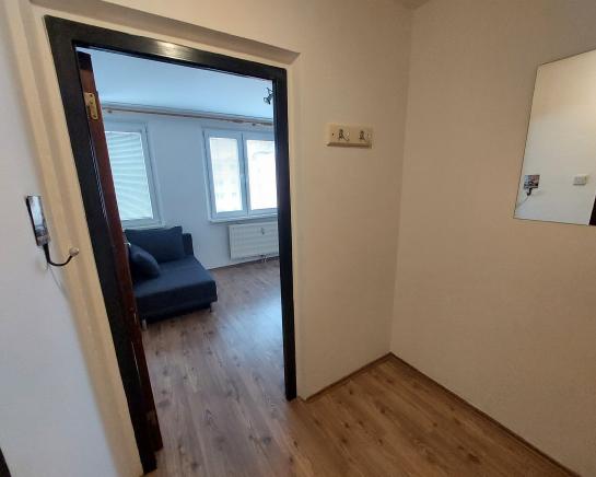 1 izbový byt do PRENÁJMU - Bauring, KN Kerület Komárno ksk-PN-1328