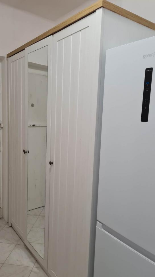 Na prenájom zariadený 3-izbový byt s loggiou na Gazdovskej ulici Okres Komárno LR-PN-1448