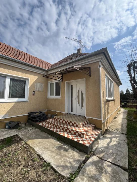 Ponúkam na kúpu Rodinný dom v Strekove Okres Nové Zámky NCS-PN-1554