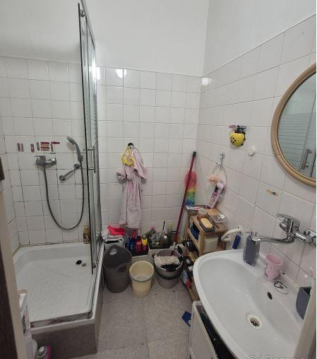 Na predaj 2-izbový tehlový byt v centre Komárna krj Okres Komárno LRo-PN-1554