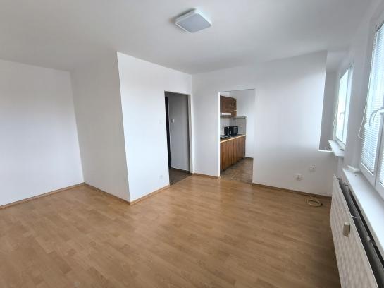 1 izbový byt na PREDAJ - KOMÁRNO  Okres Komárno ksk-PN-1520