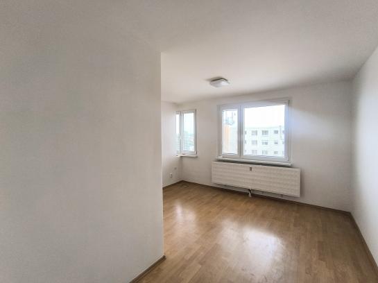 1 izbový byt na PREDAJ - KOMÁRNO  Okres Komárno ksk-PN-1520