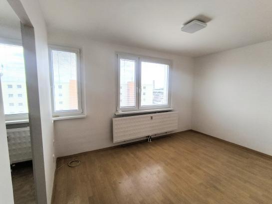1 izbový byt na PREDAJ - KOMÁRNO  Okres Komárno ksk-PN-1520