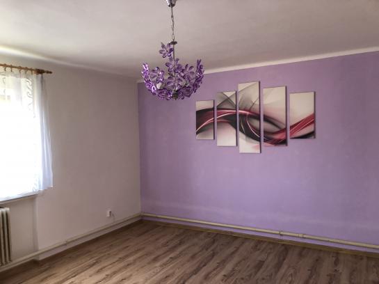 Na prenájom tehlový 3-izbový byt s nízkou réžiou v centre mesta Okres Komárno LR-PN-1510