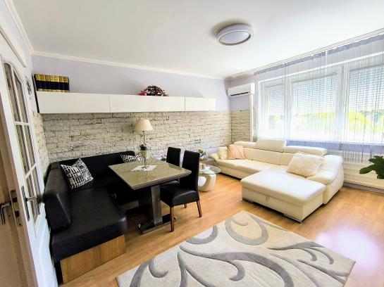 Príjemný 3 izbový byt s loggiou na PREDAJ  Okres Komárno ksk-PN-1522