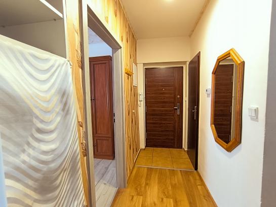 Zrekonštruovaný 3 izbový byt s loggiou na PREDAJ - KN, mestská časť Ďulov Dvor  Okres Komárno ksk-PN-1524