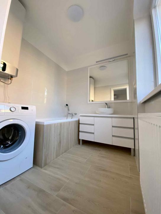 3 izbový byt s balkónom a garážou na PREDAJ - VII.sídl. KOMÁRNO  Okres Komárno ksk-PN-1525