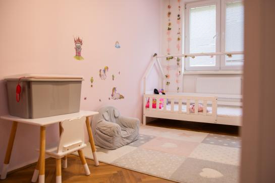 Na predaj štýlový 3-izbový tehlový byt s balkónom a garážou Okres Komárno LR-PE-1514