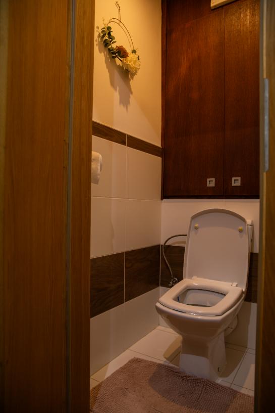 Na predaj štýlový 3-izbový tehlový byt s balkónom a garážou Okres Komárno LR-PE-1514