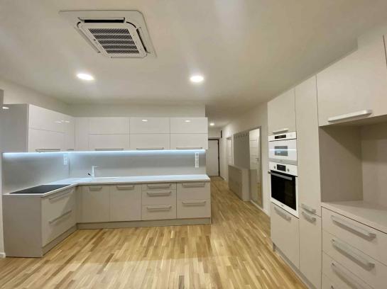 Krásny luxusný 2 izbový byt na PREDAJ - KOMÁRNO  Okres Komárno ksk-PN-1529