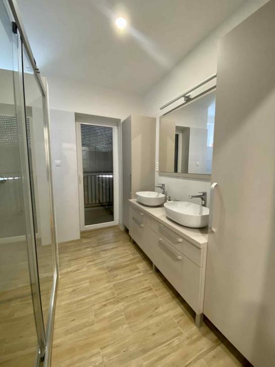 Krásny luxusný 2 izbový byt na PREDAJ - KOMÁRNO  Okres Komárno ksk-PN-1529