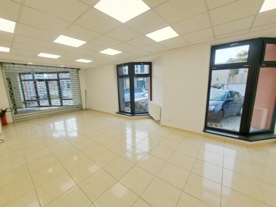 Na prenájom moderné podnikateľské priestory v centre mesta Okres Komárno LRo-PN-1560