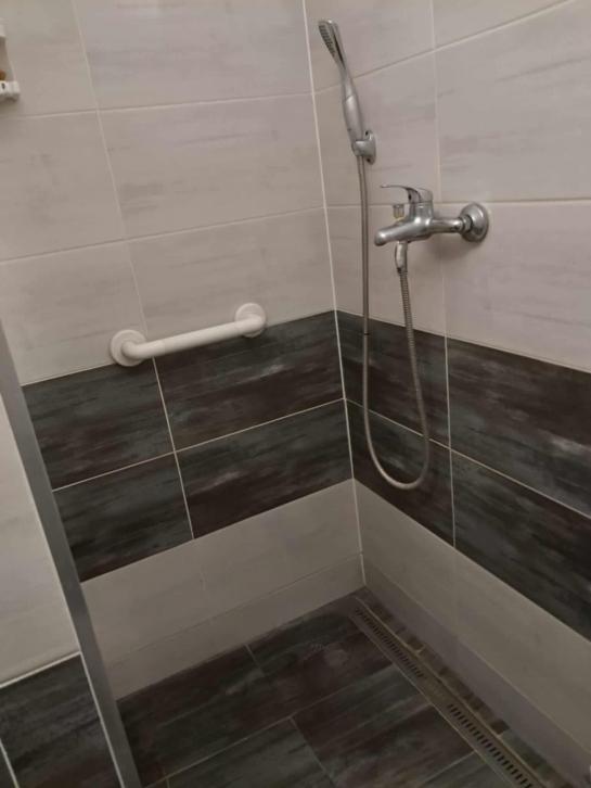 Eladó teljesen felújított 1 szobás lakás – Komárom, VII. lakótelep Kerület Komárno LRo-PN-1562