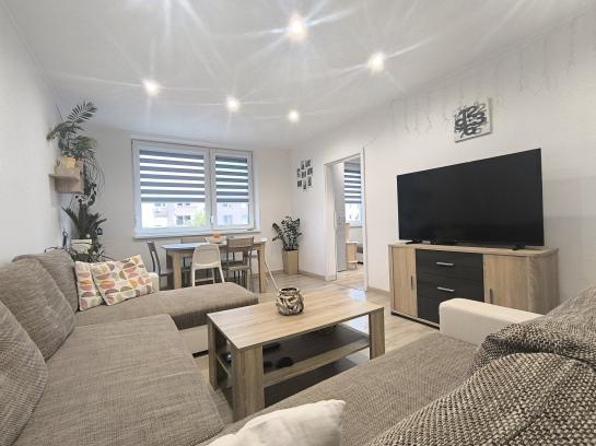 Zrekonštruovaný 3,5 izbový byt s loggiou na PREDAJ - Komárno, VII.sídl. Okres Komárno ksk-PN-1535