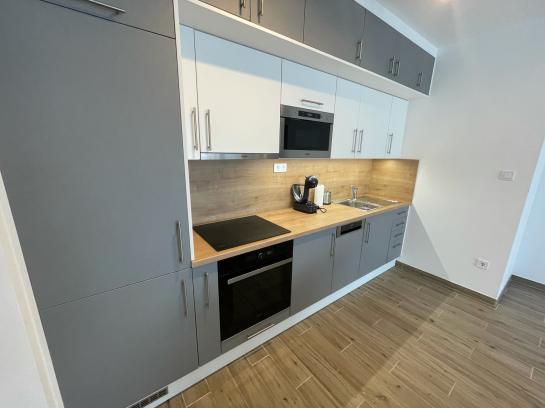  NA PRENÁJOM – moderný 3-izbový byt v novostavbe, Komárom (HU)  Okres Maďarsko VS-PN-951